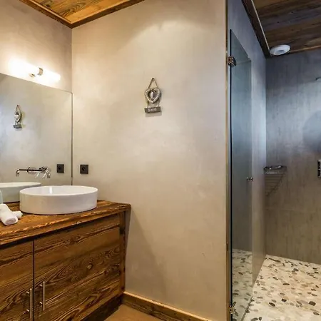 Luxury Chalet 펜션 *